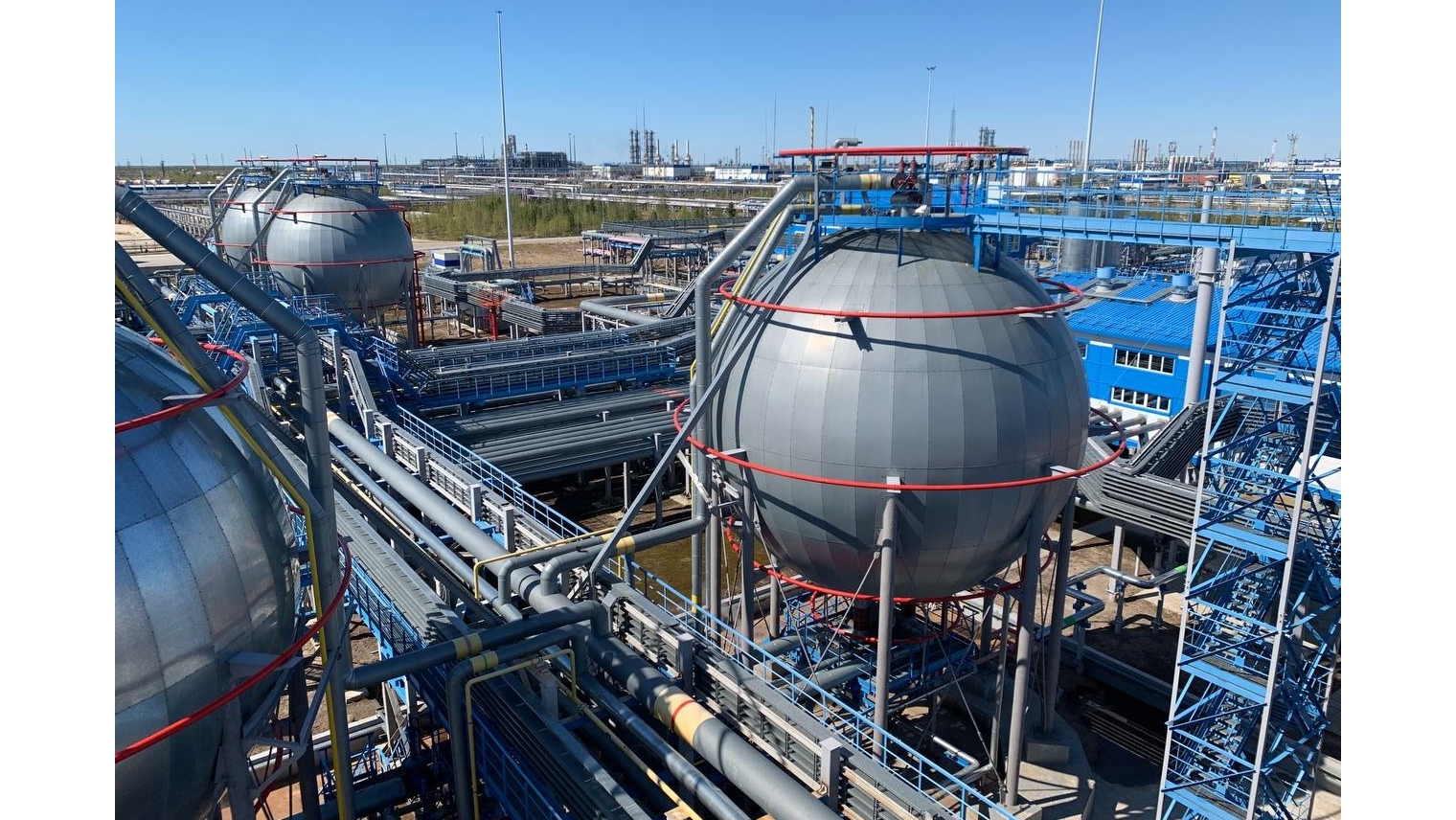 Газпром Линде Инжиниринг модернизирует ГПЗ Газпром переработка. Астраханский ГПЗ, Оренбургский ГПЗ, Сургутском ЗСК.