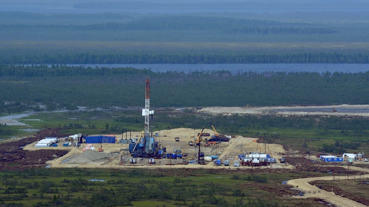 «Славнефть» ведет обустройство Западно-Асомкинского месторождения